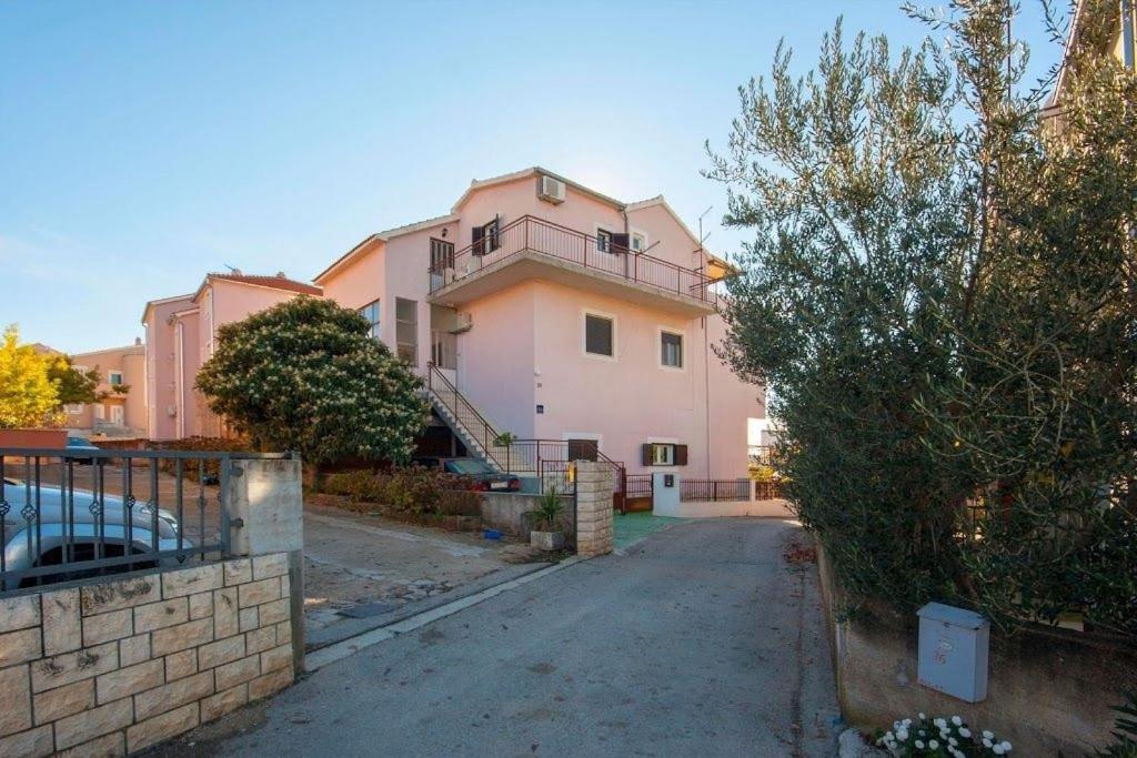 Guesthouse Brodarica Šibenik Esterno foto