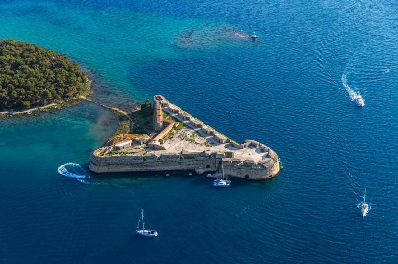 Guesthouse Brodarica Šibenik Esterno foto