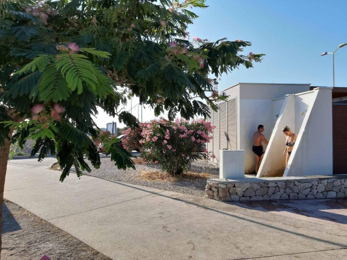 Guesthouse Brodarica Šibenik Esterno foto
