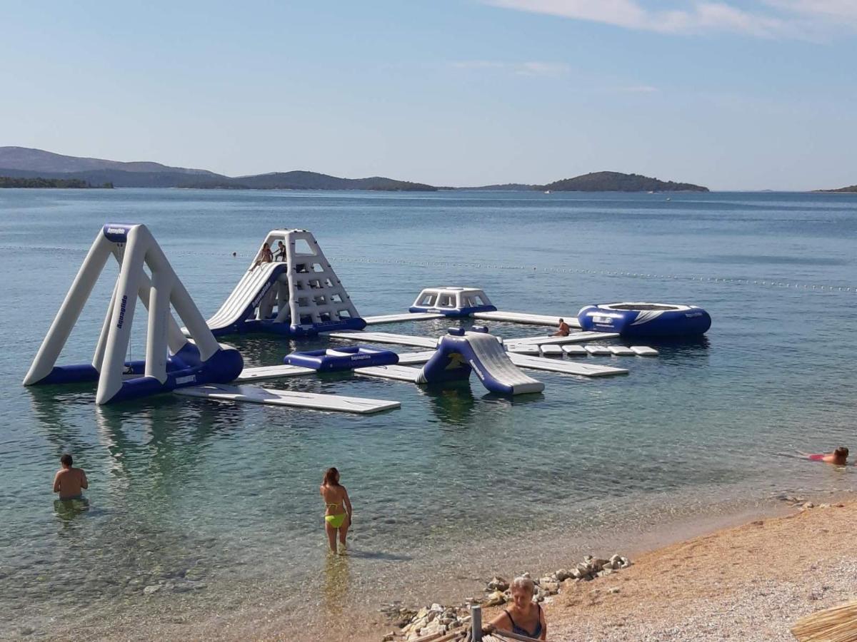 Guesthouse Brodarica Šibenik Esterno foto